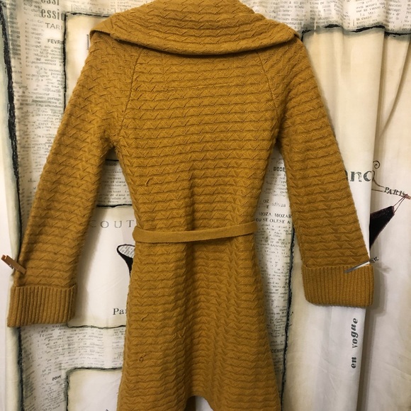 COPY - Anthropology mustard sweater size small - Picture 6 of 7
